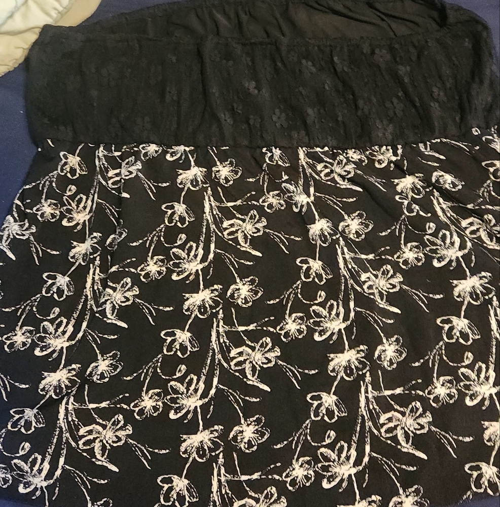 Sleeveless shirt
